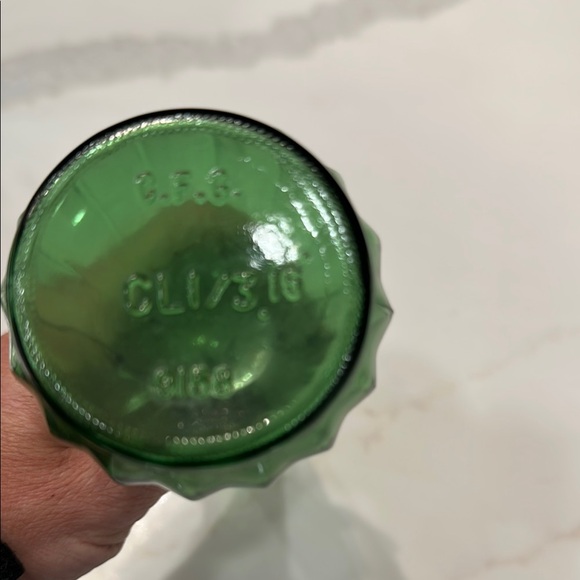 2/$20 BUD VASE VINTAGE EMERALD GREEN RIBBED SCALLOPED MARKED 9” - Picture 2 of 7